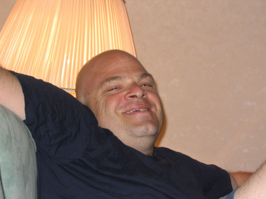 Bryan relaxing.jpg 97.2K